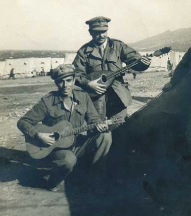 Μπιθικώτσης: Ενας «Σερ» κατευθείαν από τα σπλάχνα του λαού [εικόνες & βίντεο] | iefimerida.gr 6