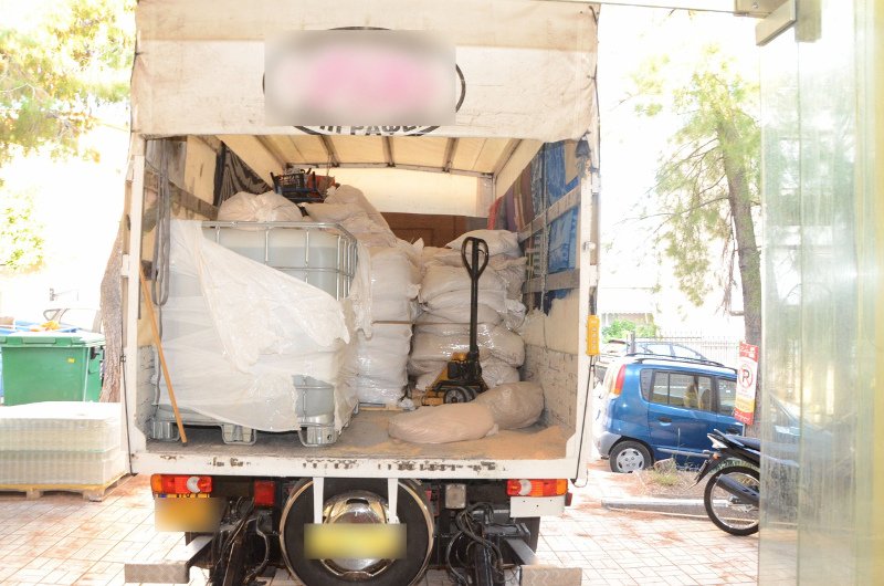 Παρασκεύαζαν ποτά-«μπόμπες» και τα διακινούσαν σε Ζάκυνθο, Κέρκυρα, Κρήτη και Αττική [εικόνες] | iefimerida.gr 10