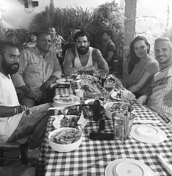 Υβόννη Μπόσνιακ: Μετά τον Ρέμο γίνεται και η ίδια κριτής- Ο νέος της ρόλος [εικόνες] | iefimerida.gr 2