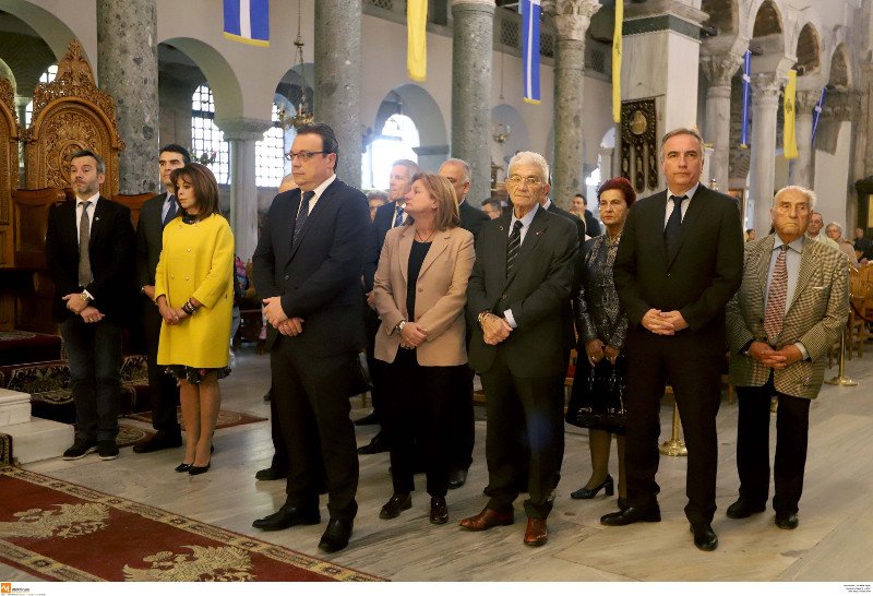 Ο Μπουτάρης εξηγεί γιατί δεν πήγε στην παρέλαση ο Καλαφάτης τον ρωτά γιατί δεν ενημέρωσε | iefimerida.gr 2