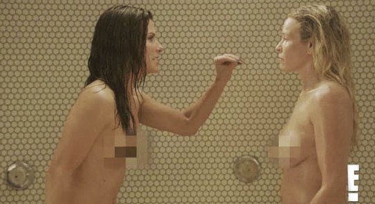 Η ολόγυμνη Σάντρα Μπούλοκ «χαστουκίζει» στο ντους διάσημη παρουσιάστρια [εικόνες] | iefimerida.gr 5