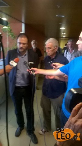 Ο Μπουτάρης κουλ: Με φαρδύ παντελόνι και All Star [εικόνα] | iefimerida.gr 0