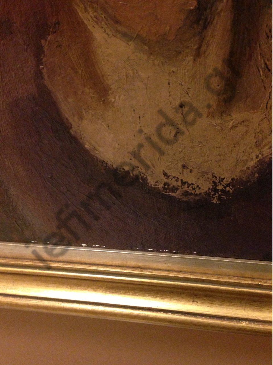 Βάνδαλος χάραξε αυθεντικό πίνακα του Μπουζιάνη σε διάδρομο της Βουλής [εικόνες] | iefimerida.gr 2