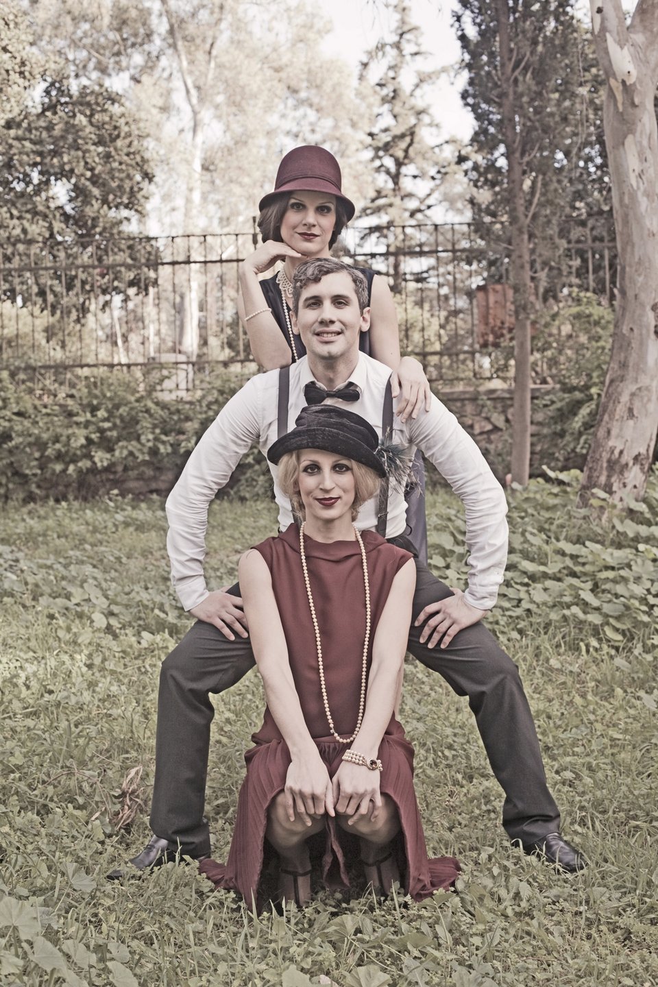 Το μεσοπολεμικό περιοδικό «Μπουκέτο» γίνεται μια σύγχρονη θεατρική επιθεώρηση [εικόνες, βίντεο] | iefimerida.gr 0