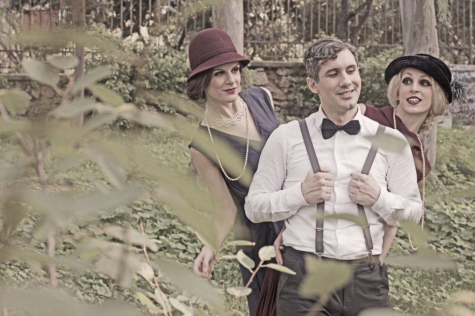 Το μεσοπολεμικό περιοδικό «Μπουκέτο» γίνεται μια σύγχρονη θεατρική επιθεώρηση [εικόνες, βίντεο] | iefimerida.gr 1