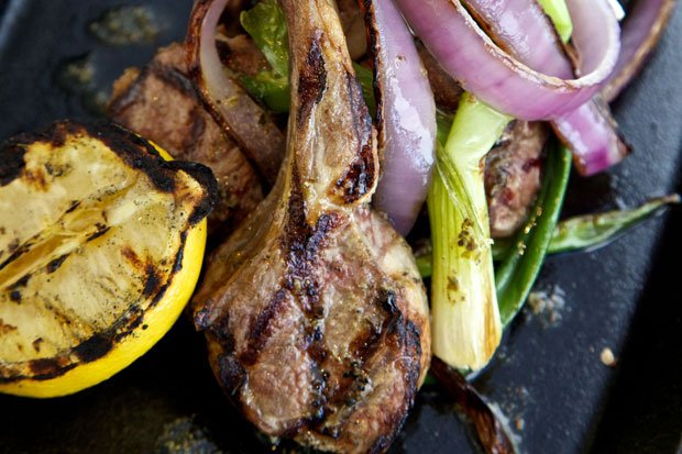 Η ελληνική ταβέρνα στη Νέα Υόρκη που εκθειάζουν οι Νew York Times, μιλώντας για ωδή στην Ελλάδα [εικόνες] | iefimerida.gr 4