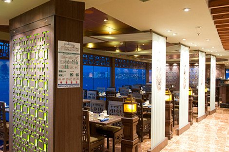 Στον Περαιά το MSC Divina το μεγαλύτερο και πιο χλιδάτο κρουαζιερόπλοιο της Μεσογείου [εικόνες] | iefimerida.gr 2