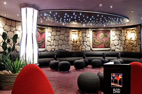 Στον Περαιά το MSC Divina το μεγαλύτερο και πιο χλιδάτο κρουαζιερόπλοιο της Μεσογείου [εικόνες] | iefimerida.gr 4