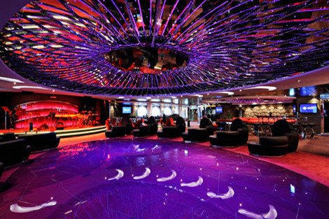 Στον Περαιά το MSC Divina το μεγαλύτερο και πιο χλιδάτο κρουαζιερόπλοιο της Μεσογείου [εικόνες] | iefimerida.gr 8