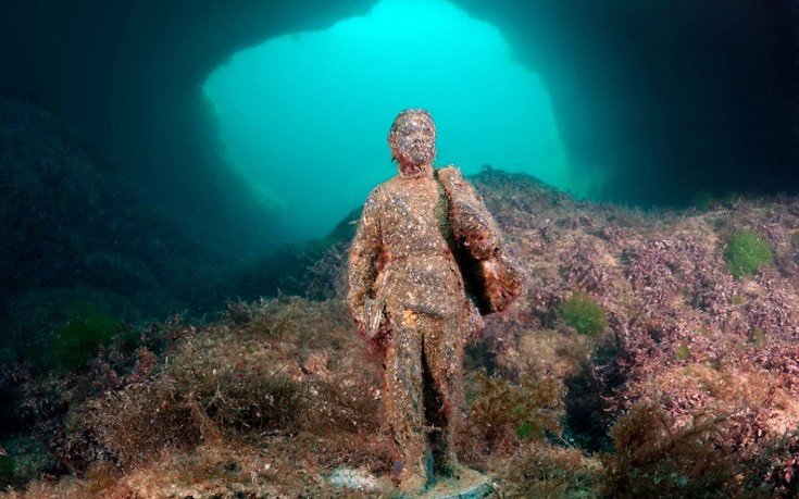  Λένιν, Στάλιν και Μαρξ στον βυθό της θάλασσας -Το απόκοσμο υποβρύχιο μουσείο της Κριμαίας [εικόνες]  | iefimerida.gr 3