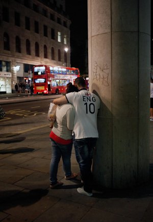 Αυτοί είναι οι πιο θλιμμένοι φίλαθλοι του κόσμου -Ο φωτογραφικός φακός κατέγραψε τα πρόσωπα της ήττας [εικόνες] | iefimerida.gr 15