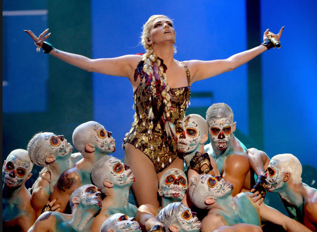 Μουσικά βραβεία ΗΠΑ 2012: Νικητές, ηττημένοι και ξεχωριστές παρουσίες [εικόνες] | iefimerida.gr 4