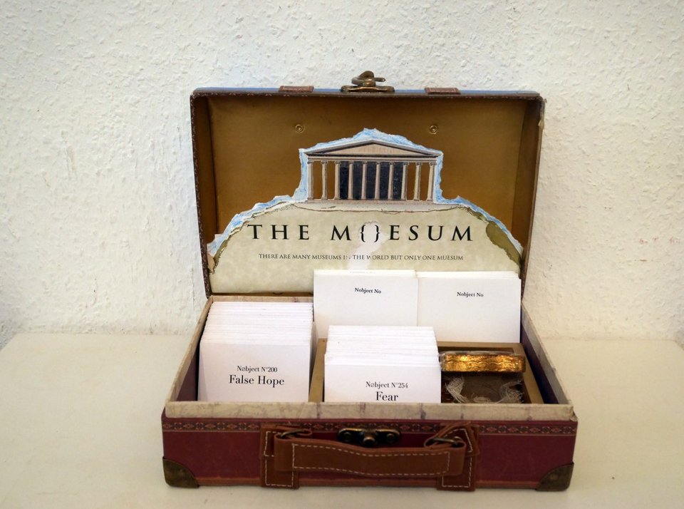 Tι κάνουν 30 ξένοι συλλέκτες στην Αθήνα: Αρχισε η -χωρίς δίχτυ ασφαλείας- Art Athina [εικόνες] | iefimerida.gr 1