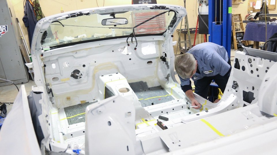 Πώς να ανεβάσετε μία Mustang στην κορυφή του Empire State Building [εικόνες & βίντεο] | iefimerida.gr 0