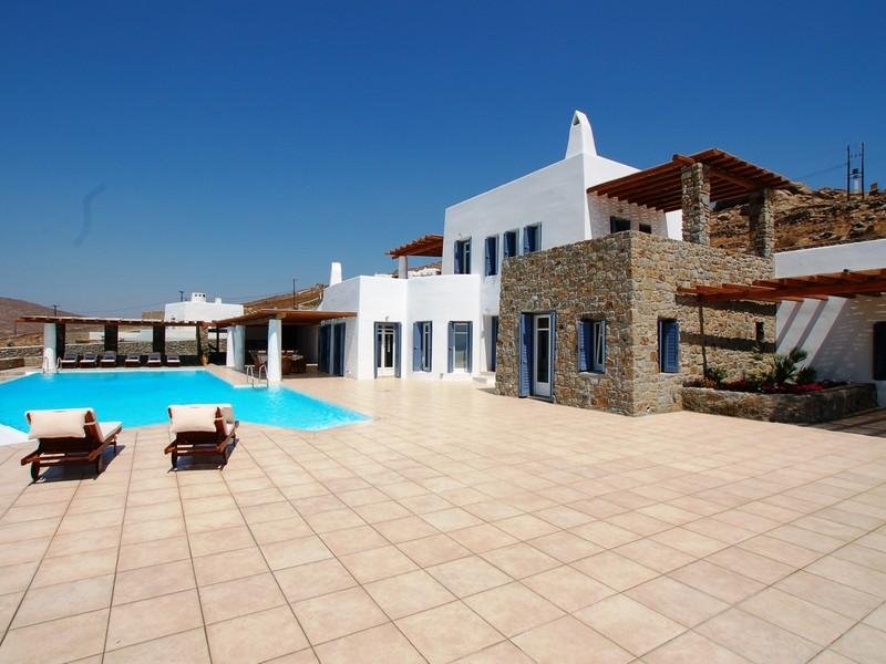 Αυτά είναι μερικά από τα «παλάτια» που βγάζουν στο σφυρί πρώην πλούσιοι Έλληνες [εικόνες] | iefimerida.gr 3