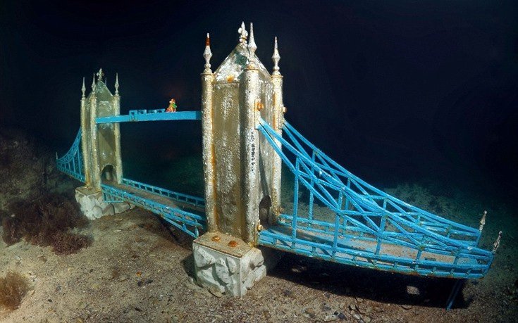  Λένιν, Στάλιν και Μαρξ στον βυθό της θάλασσας -Το απόκοσμο υποβρύχιο μουσείο της Κριμαίας [εικόνες]  | iefimerida.gr 5