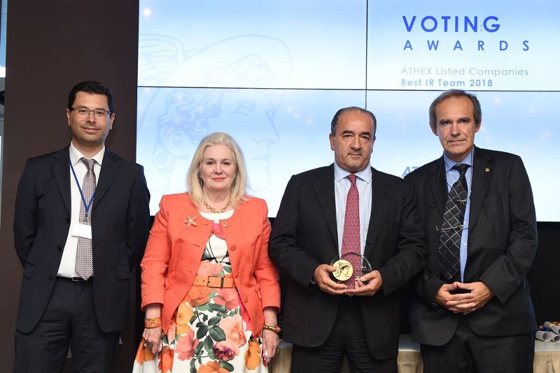 Το βραβείο για την «Μυτιληναίος» παρέλαβε ο κ. Δημ Παπαδόπουλος, Γενικός Διευθυντής Επενδυτικών Σχέσεων τις εταιρείας (δεύτερος από δεξιά)