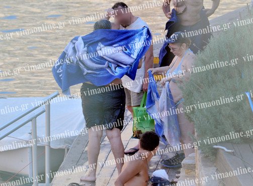Ο Μιχαλολιάκος και η Ζαρούλια με μαγιό στη Βουλιαγμένη, δύο ημέρες πριν τη σύλληψη [εικόνες] | iefimerida.gr 11