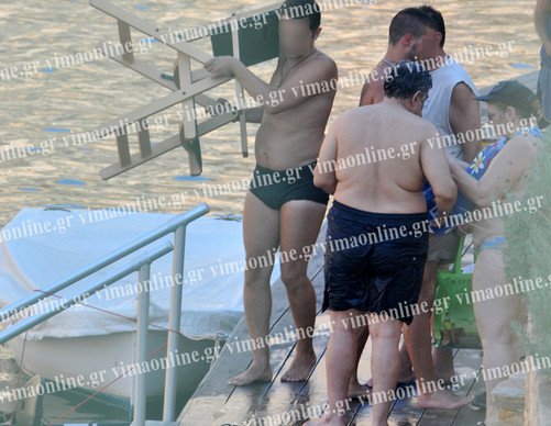 Ο Μιχαλολιάκος και η Ζαρούλια με μαγιό στη Βουλιαγμένη, δύο ημέρες πριν τη σύλληψη [εικόνες] | iefimerida.gr 13