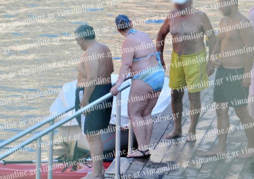 Ο Μιχαλολιάκος και η Ζαρούλια με μαγιό στη Βουλιαγμένη, δύο ημέρες πριν τη σύλληψη [εικόνες] | iefimerida.gr 1