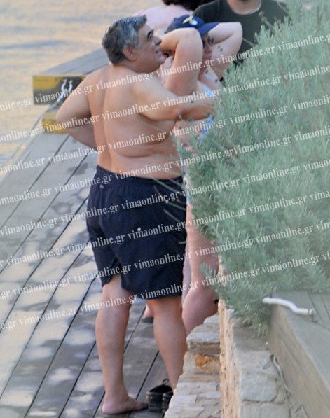 Ο Μιχαλολιάκος και η Ζαρούλια με μαγιό στη Βουλιαγμένη, δύο ημέρες πριν τη σύλληψη [εικόνες] | iefimerida.gr 3