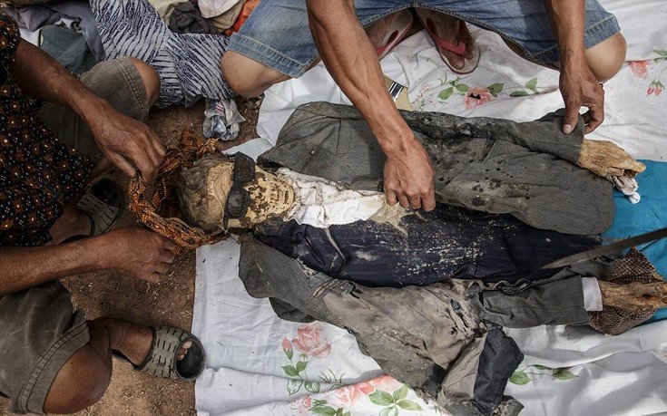  Τα ζόμπι της Ινδονησίας: Ενα ανατριχιαστικό τελετουργικό αιώνων που «ζωντανεύει» τους νεκρούς [εικόνες]  | iefimerida.gr 7