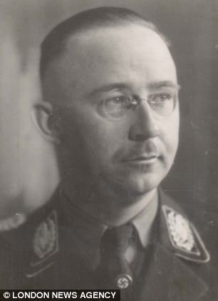 Πως εκπαιδεύονταν οι τέλειες νύφες για τους ναζί - «Ορκίζομαι αφοσίωση στον Χίτλερ, τον Χίμλερ και την ναζιστική ανωτερότητα μέχρι τη μέρα του θανάτου μου» [εικόνες] | iefimerida.gr 0