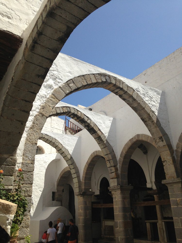 New York Times: Όταν πάτησα το πόδι μου στην Πάτμο μου αποκαλύφθηκε ένας παράδεισος [εικόνες] | iefimerida.gr 1