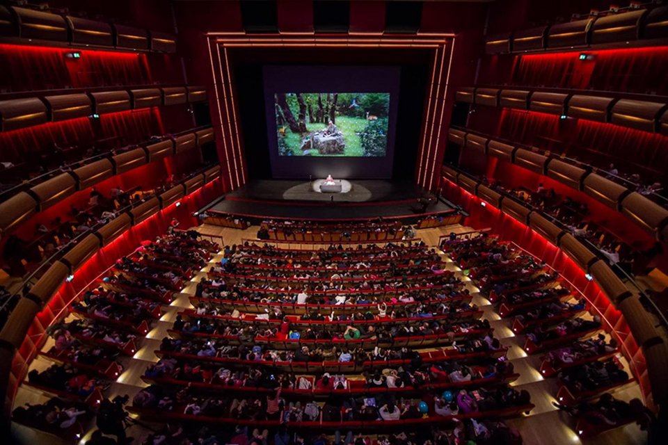 Εκδηλώσεις στο Κέντρο Πολιτισμού Ιδρυμα Νιάρχος: Συναυλίες, χούλα χουπ, σινεμά [πρόγραμμα]  | iefimerida.gr 2