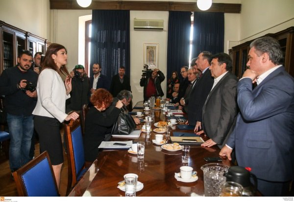 Πρωταγωνίστησε η Νοτοπούλου στη συνάντηση Τσίπρα με δημάρχους [εικόνες] | iefimerida.gr 3