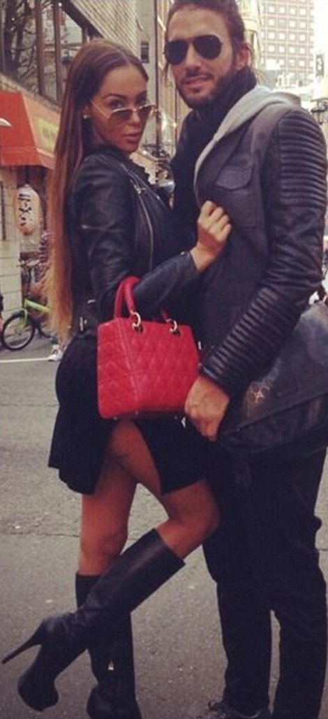 Γνωστό μοντέλο μαχαίρωσε τον σύντροφό της και συνελήφθη -Σε κρίσιμη κατάσταση ο νεαρός [εικόνες] | iefimerida.gr 6