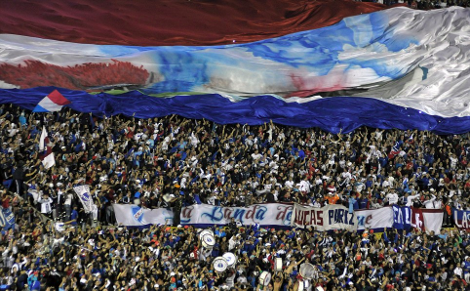 Αυτό είναι το μεγαλύτερο ποδοσφαιρικό πανό στον κόσμο [εικόνες&βίντεο] | iefimerida.gr 2