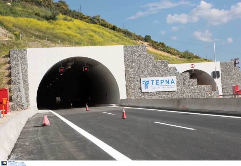 Ιονία Οδός: Το πρώτο τροχαίο στο τμήμα που παραδόθηκε στην κυκλοφορία τη Μ.Τετάρτη [εικόνες] | iefimerida.gr 2