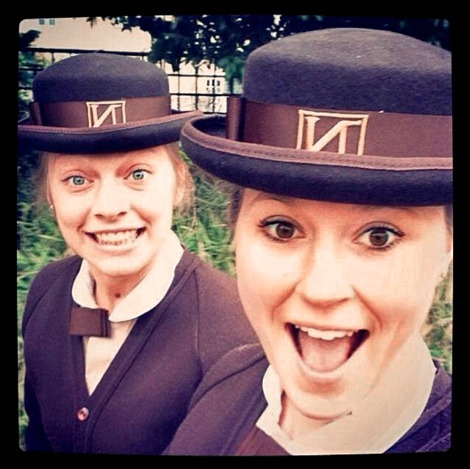 Οι σέξι φοιτήτριες της πιο ιστορικής σχολής νταντάδων στον κόσμο -Οι προκλητικές εμφανίσεις, το πάθος για το αλκοόλ και τα ξενύχτια μέχρι τελικής πτώσης [εικόνες] | iefimerida.gr 2