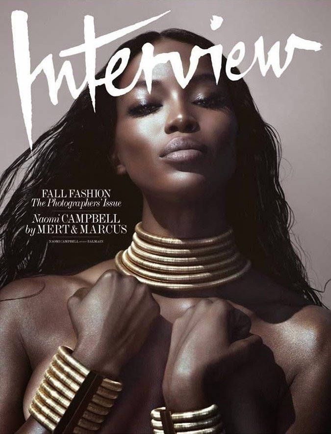 Η Ναόμι πετάει τα ρούχα της και φωτογραφίζεται για το περιοδικό Interview [εικόνες] | iefimerida.gr 0