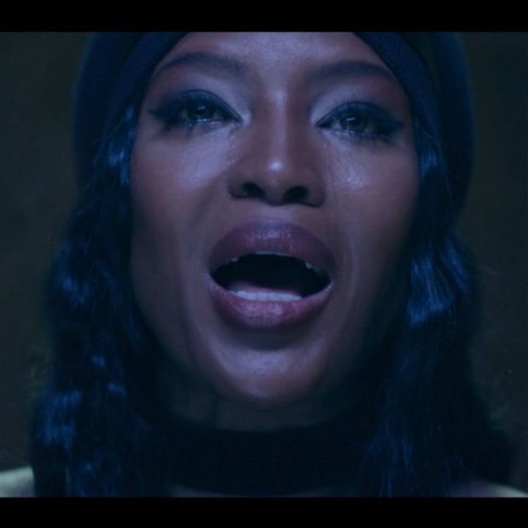 Οταν έκλαψε η Ναόμι Κάμπελ [βίντεο] | iefimerida.gr 3