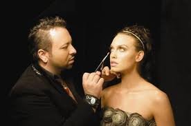 Ναπολέων Περδής: Ο ομογενής «γκουρού» των καλλυντικών επεκτείνει την αυτοκρατορία του και στην Ελλάδα [εικόνες] | iefimerida.gr 4