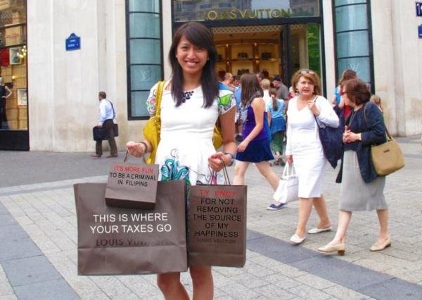 Εκανε το λάθος να ανεβάσει μια φωτογραφία που κολυμπάει στο χρήμα και δείτε τι έπαθε [εικόνες] | iefimerida.gr 6