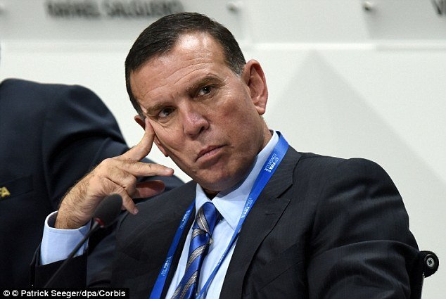 Νέες συλλήψεις κορυφαίων στελεχών της FIFA - Τους έπιασε στον ύπνο η ελβετική αστυνομία [εικόνες] | iefimerida.gr 0