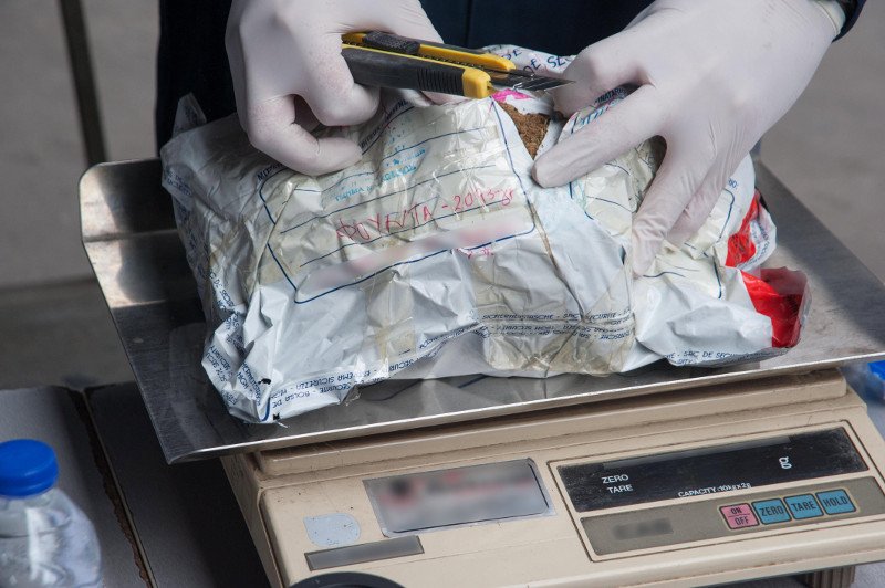 Πού καταλήγουν τα ναρκωτικά που έχουν κατασχεθεί από την ΕΛ.ΑΣ -Στη φωτιά κάνναβη και κοκαΐνη [εικόνες & βίντεο] | iefimerida.gr 4