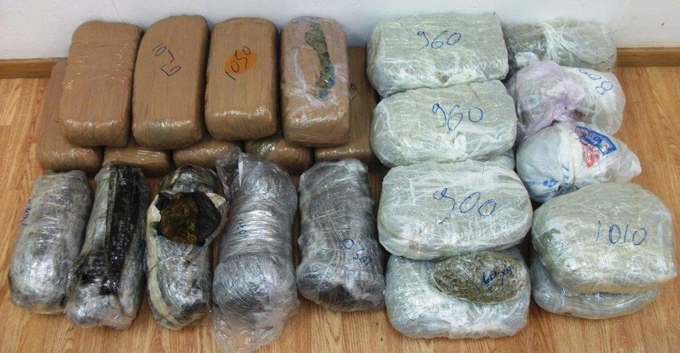 26χρονος συνελήφθη στον Κολωνό με 25 κιλά κάνναβη [εικόνες] | iefimerida.gr 0