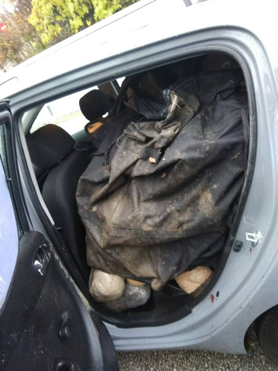 Ιωάννινα: Συνελήφθη 20χρονος Αλβανός με 142 κιλά κάνναβης [εικόνες] | iefimerida.gr 0