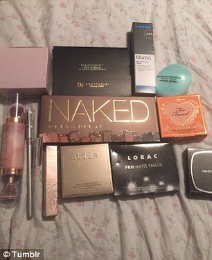 Ξέφυγαν οι γυναίκες στο Tumblr -Κλέβουν πολυτελή προϊόντα και τα ποστάρουν [εικόνες] | iefimerida.gr 12