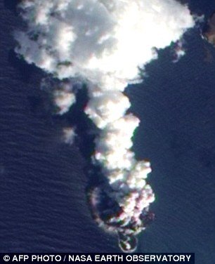 Ηφαιστειακή έκρηξη δημιούργησε νέο νησί στην Ερυθρά Θάλασσα [εικόνες] | iefimerida.gr 2