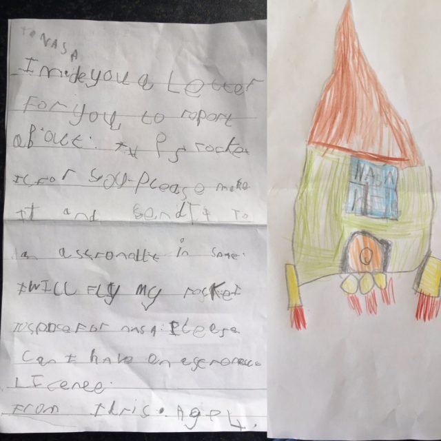 5χρονος έστειλε μια ζωγραφιά με έναν πύραυλο στην NASA και πήρε την πιο τέλεια απάντηση [εικόνες] | iefimerida.gr 1