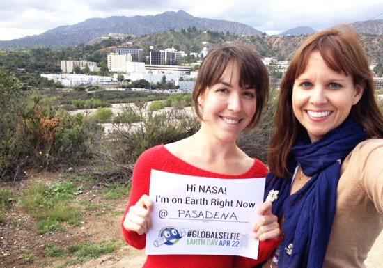 Η ... selfie της γης -Το απίστευτο μωσαϊκό με 36.422 φωτογραφίες από κατοίκους όλου του πλανήτη [εικόνες&βίντεο] | iefimerida.gr 0