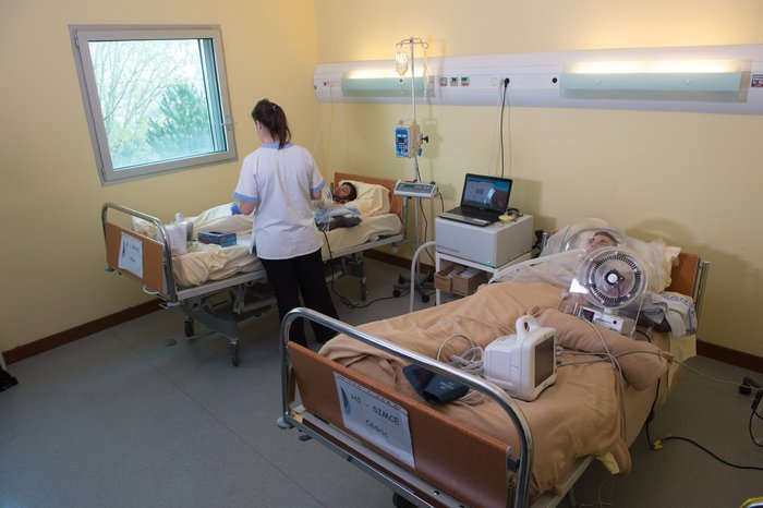 Τρελό πείραμα: 60 μέρες ανάσκελα στο κρεβάτι με το κεφάλι κάτω και τα πόδια ψηλά [εικόνες] | iefimerida.gr 1