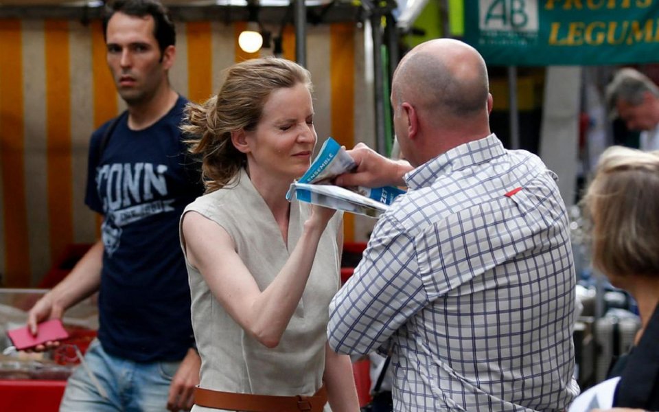 Γαλλία: Χτύπησαν κορυφαία υποψήφια της Δεξιάς, μπήκε στο νοσοκομείο [εικόνες] | iefimerida.gr 0