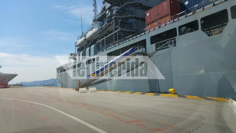 Τα πληρώματα του ΝΑΤΟ ξεκουράζονται στον Πειραιά [εικόνες] | iefimerida.gr 6