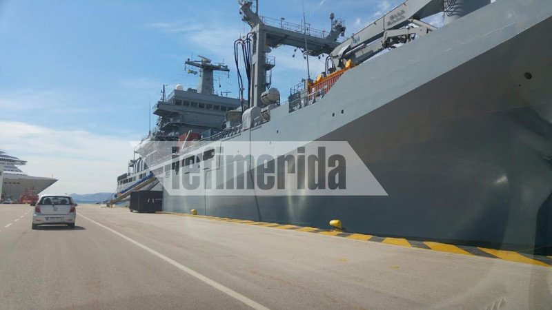 Τα πληρώματα του ΝΑΤΟ ξεκουράζονται στον Πειραιά [εικόνες] | iefimerida.gr 7